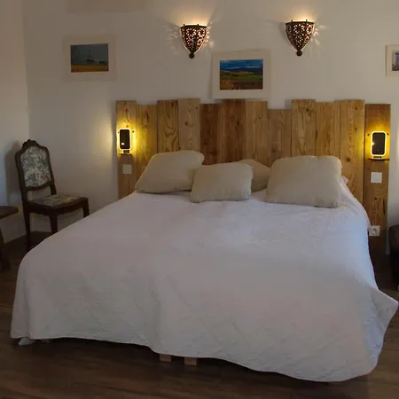 Le Portail D'airain Holiday home